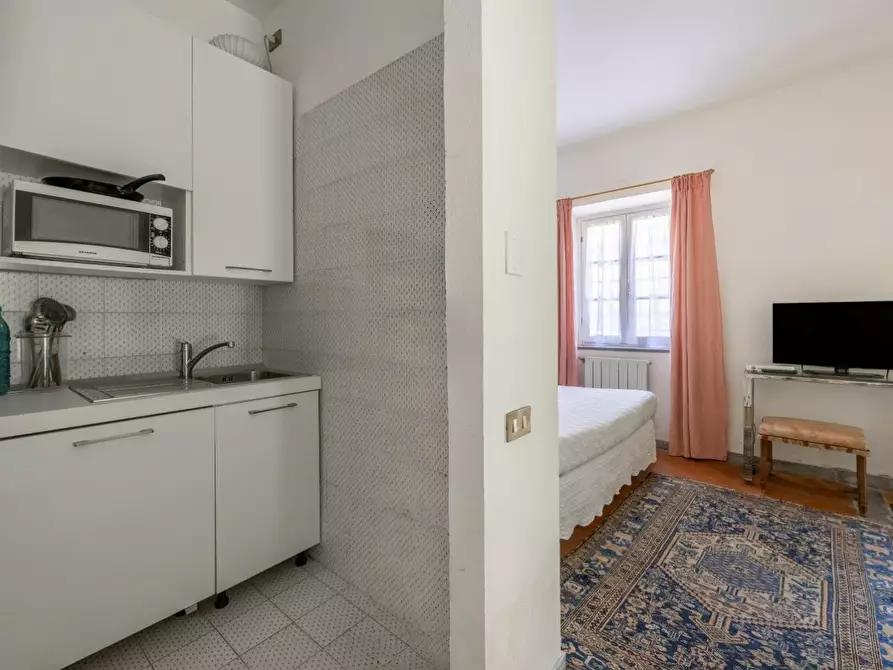 Immagine 50 di Casa colonica in vendita  a Vecchiano