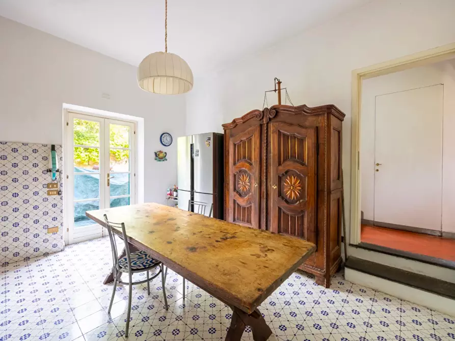 Immagine 31 di Casa colonica in vendita  a Vecchiano