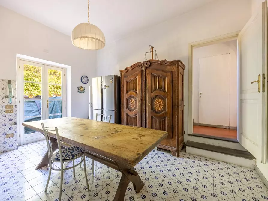 Immagine 78 di Casa colonica in vendita  a Vecchiano