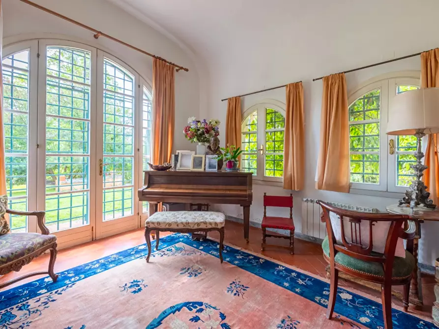 Immagine 23 di Casa colonica in vendita  a Vecchiano