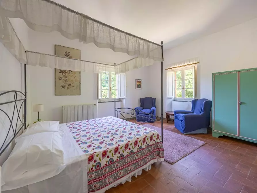 Immagine 27 di Casa colonica in vendita  a Vecchiano