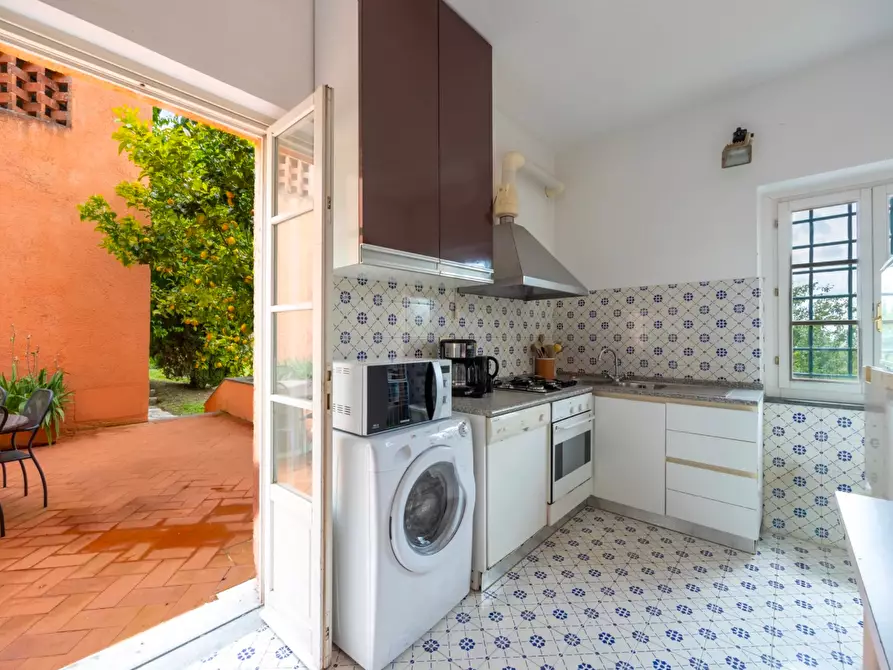 Immagine 55 di Casa colonica in vendita  a Vecchiano