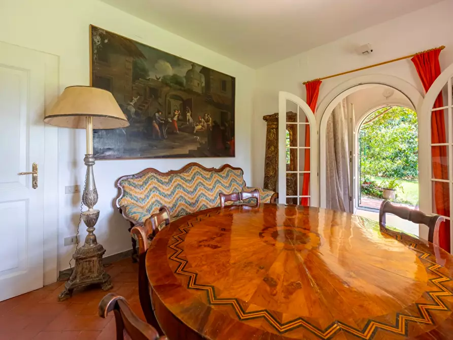 Immagine 26 di Casa colonica in vendita  a Vecchiano