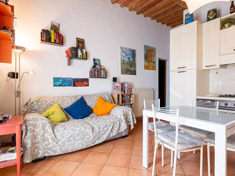 Immagine 2 di Appartamento in vendita  a Cascina