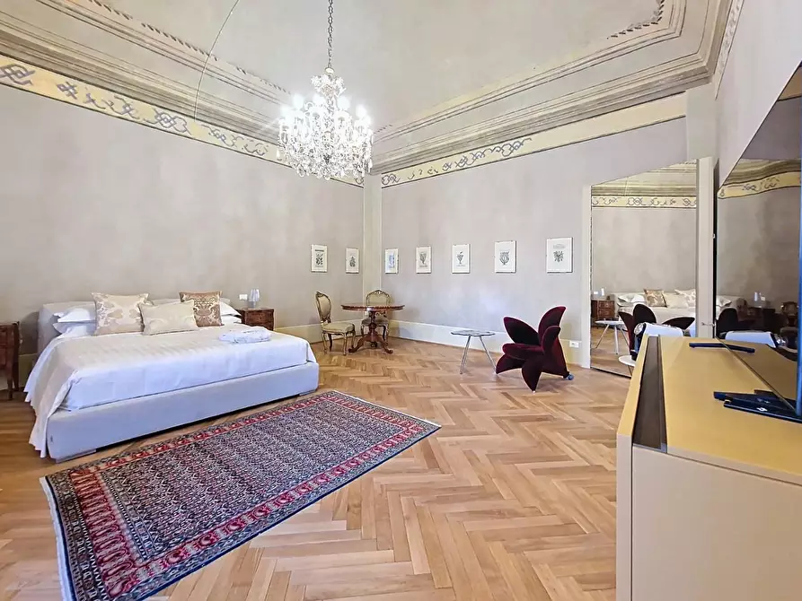 Immagine 24 di Palazzo in vendita  a Pisa