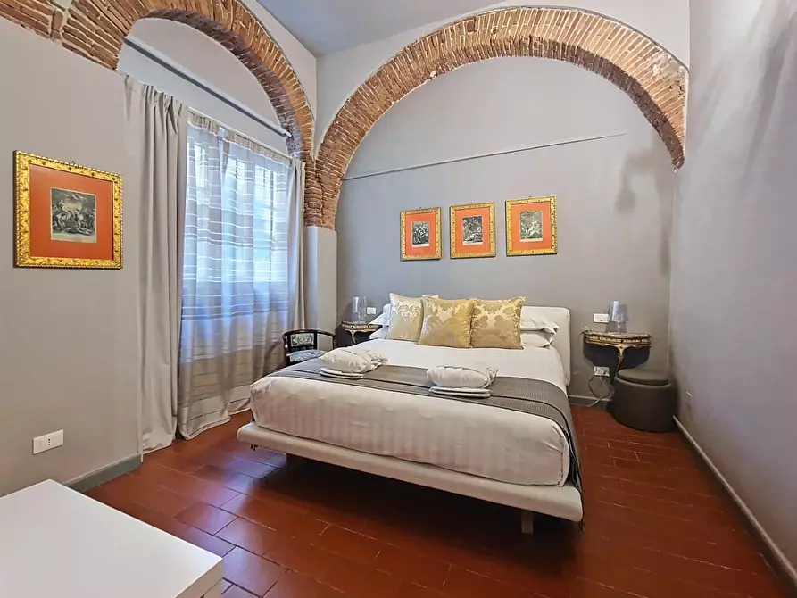 Immagine 11 di Palazzo in vendita  a Pisa