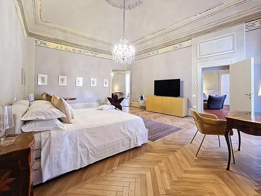 Immagine 26 di Palazzo in vendita  a Pisa