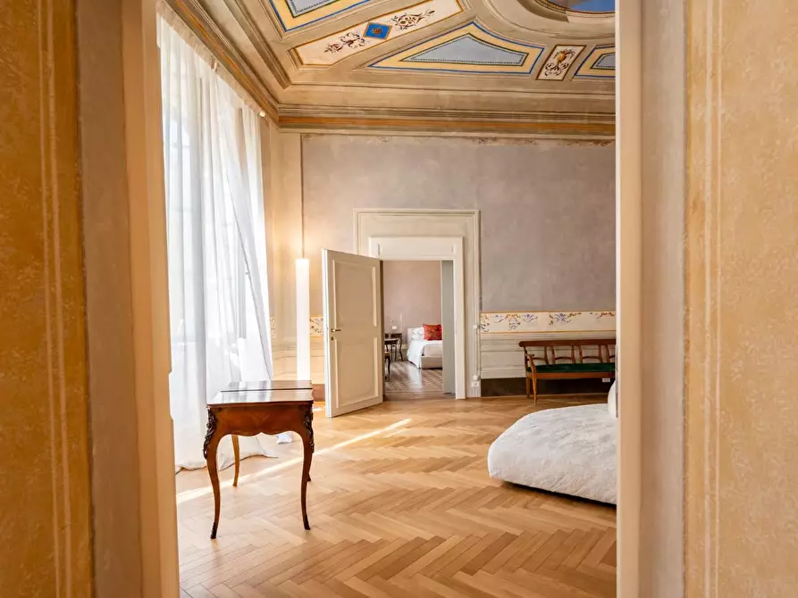 Immagine 38 di Palazzo in vendita  a Pisa