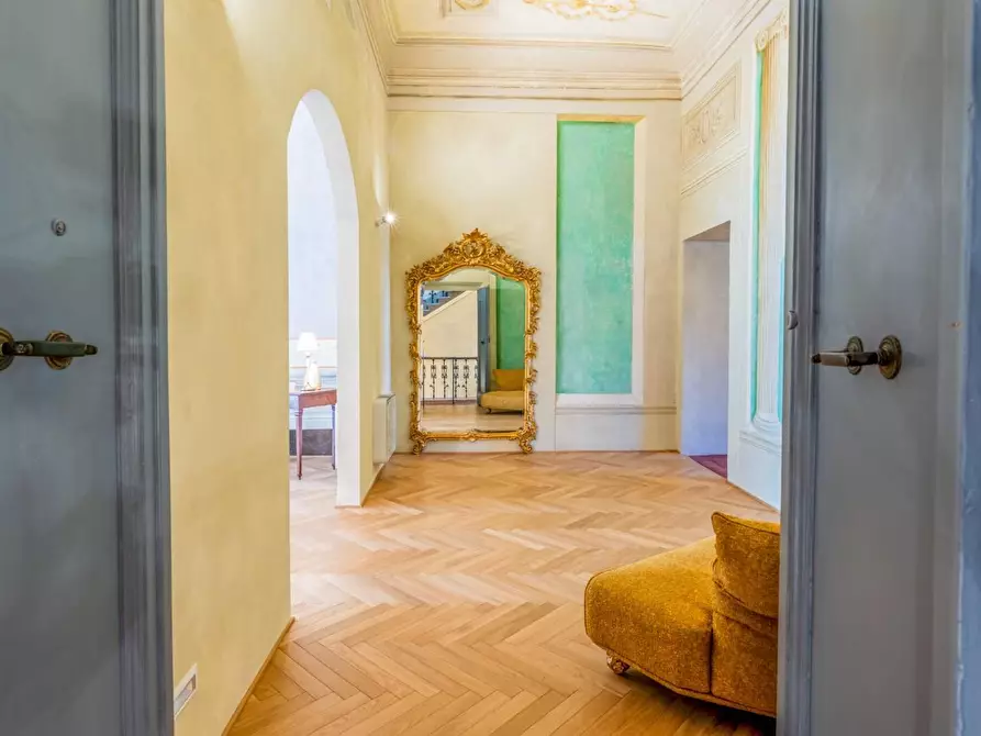 Immagine 58 di Palazzo in vendita  a Pisa