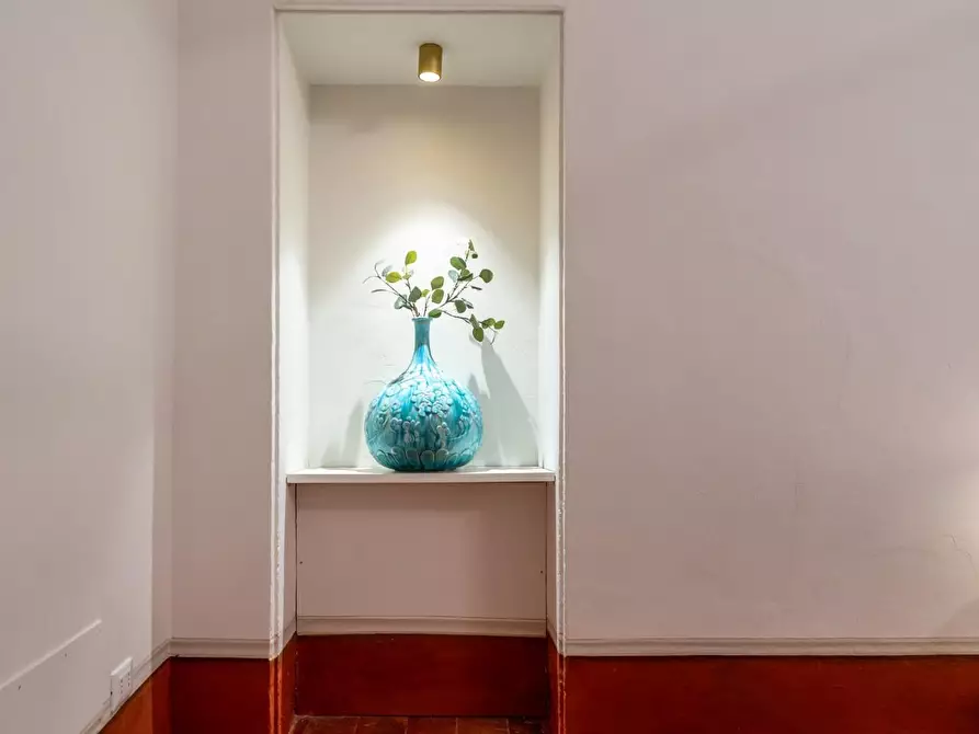 Immagine 29 di Palazzo in vendita  a Pisa