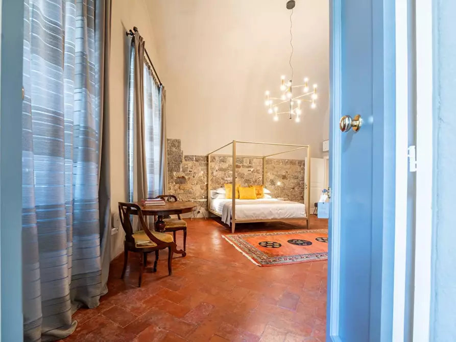 Immagine 39 di Palazzo in vendita  a Pisa