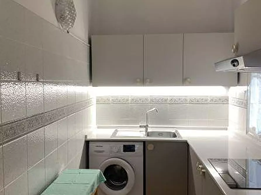 Immagine 9 di Casa indipendente in vendita  a Lerici