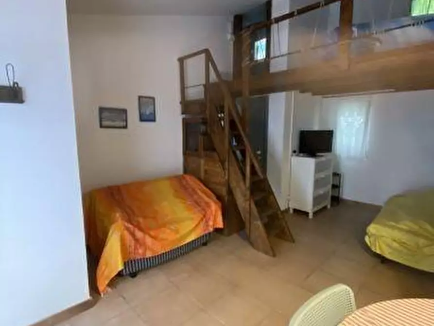 Immagine 12 di Casa indipendente in vendita  a Lerici