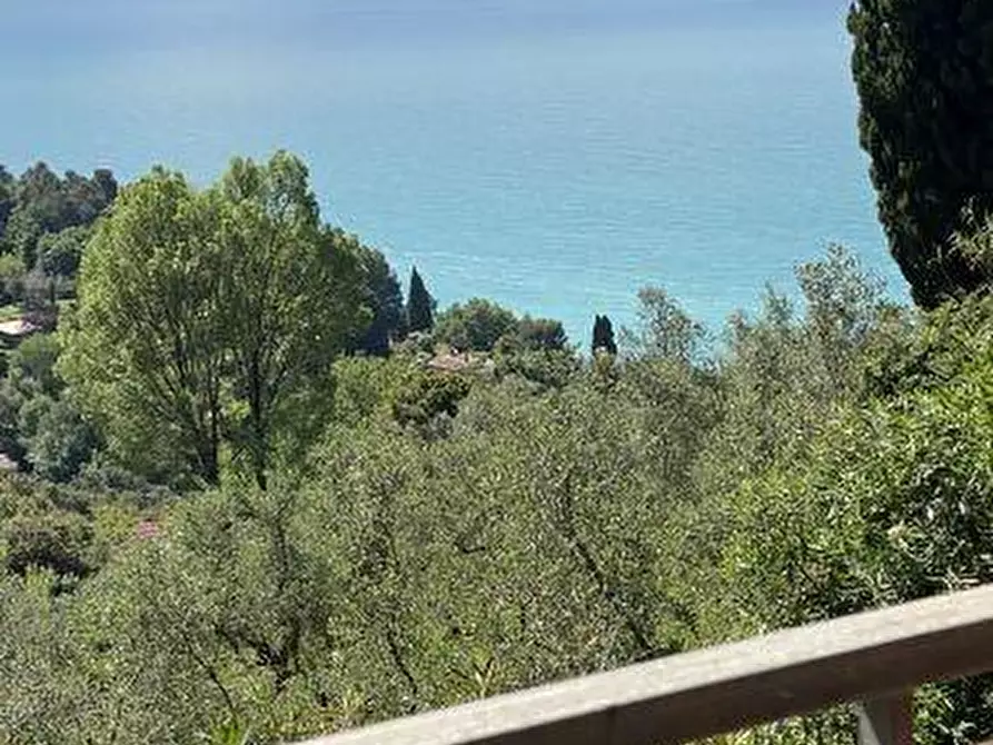 Immagine 2 di Casa indipendente in vendita  a Lerici