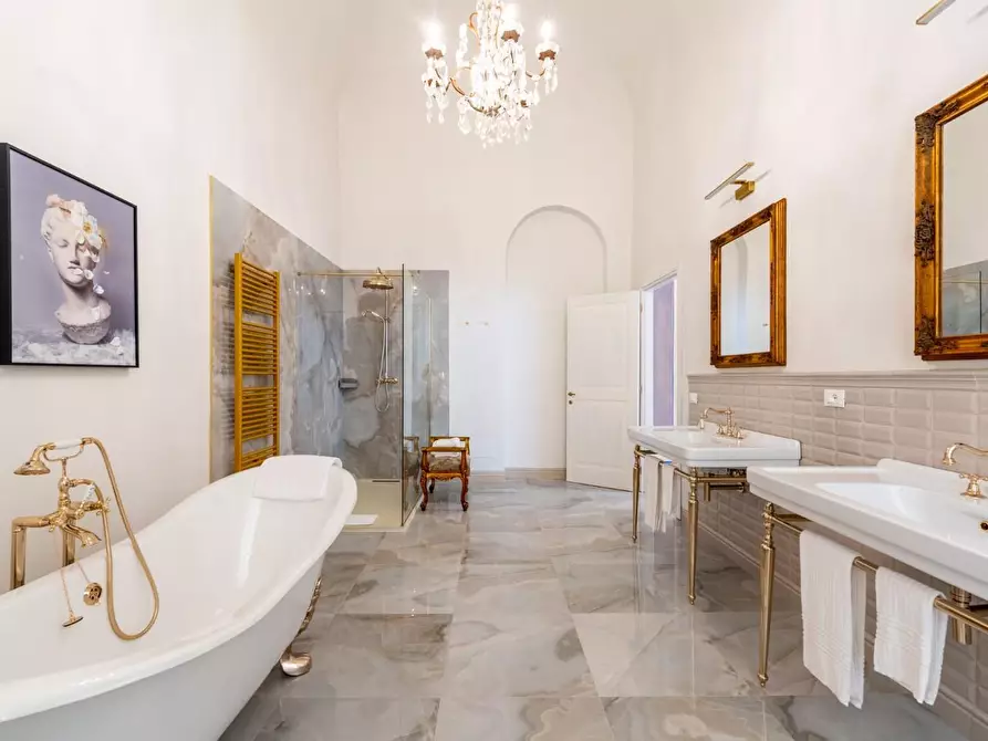 Immagine 27 di Appartamento in vendita  a Pisa