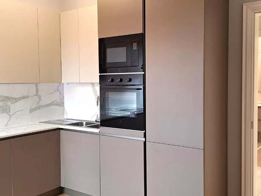 Immagine 17 di Appartamento in affitto  a Livorno