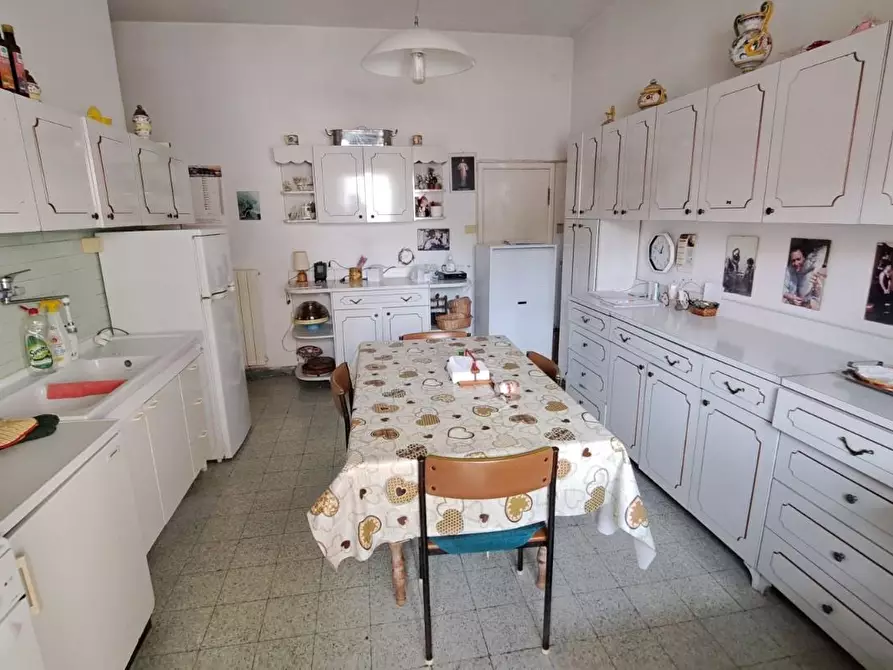 Immagine 9 di Appartamento in vendita  a Rosignano Marittimo