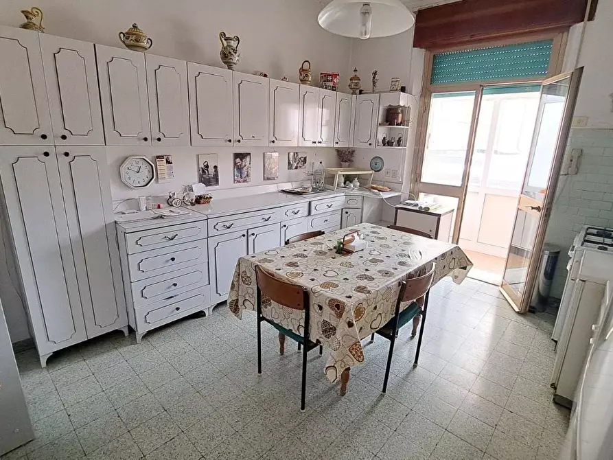 Immagine 10 di Appartamento in vendita  a Rosignano Marittimo