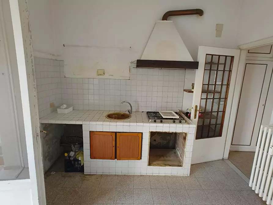 Immagine 7 di Appartamento in vendita  a Livorno