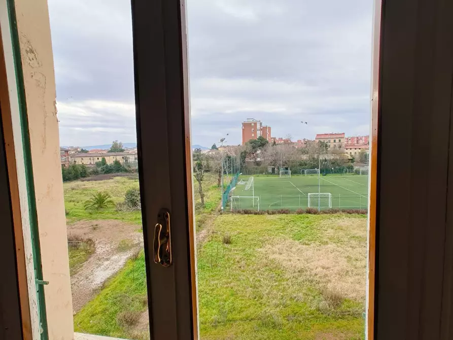 Immagine 13 di Appartamento in vendita  a Livorno