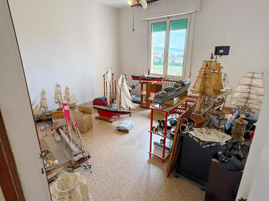 Immagine 14 di Appartamento in vendita  a Livorno