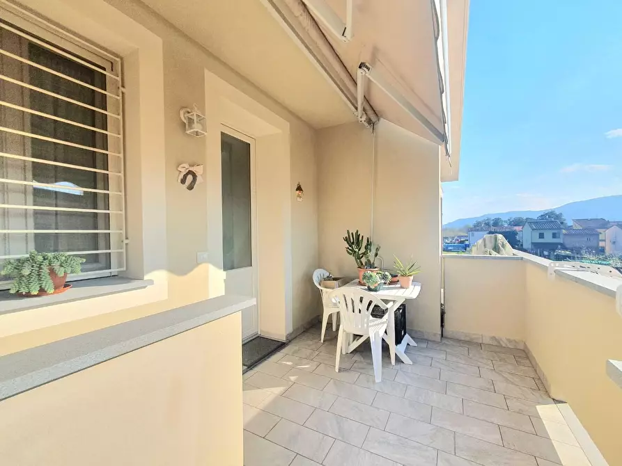 Immagine 2 di Appartamento in vendita  a Porcari