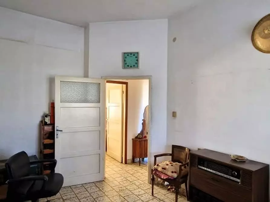 Immagine 5 di Appartamento in vendita  a Massa