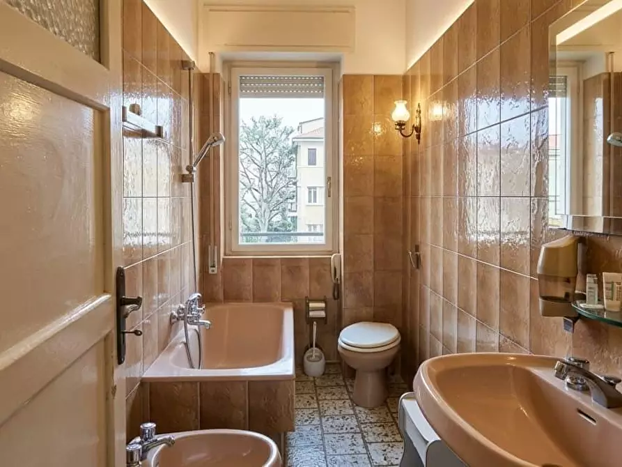 Immagine 10 di Appartamento in vendita  a Massa