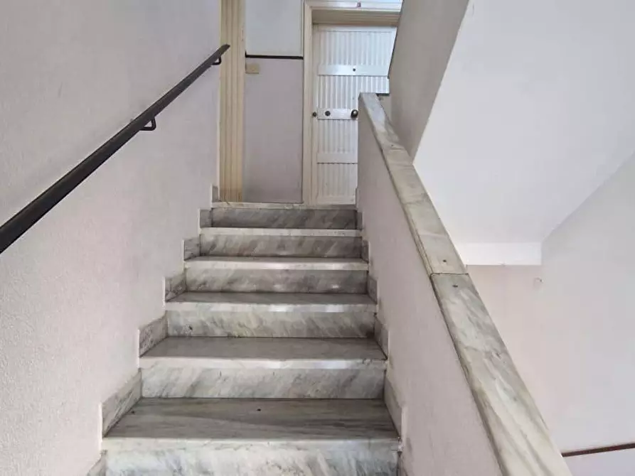 Immagine 12 di Appartamento in vendita  a Massa