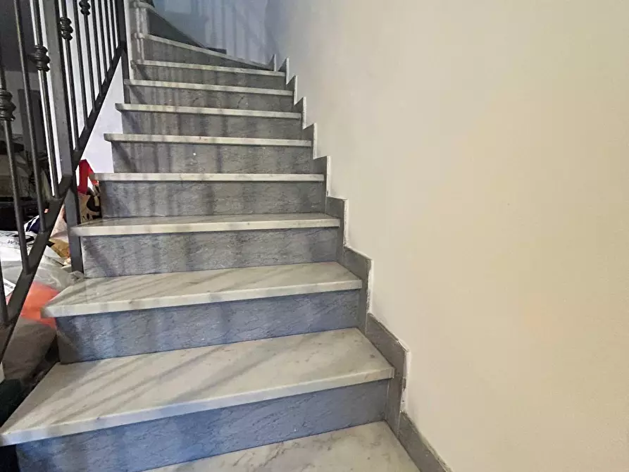 Immagine 3 di Terratetto in affitto  a Massa