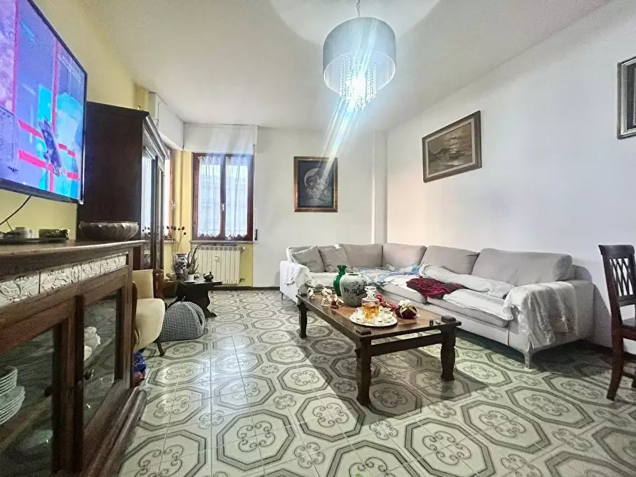 Immagine 4 di Appartamento in vendita  a Carrara