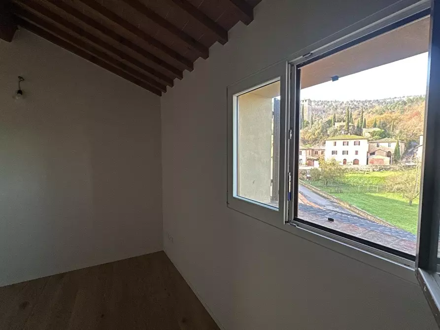 Immagine 22 di Appartamento in vendita  a Sovicille