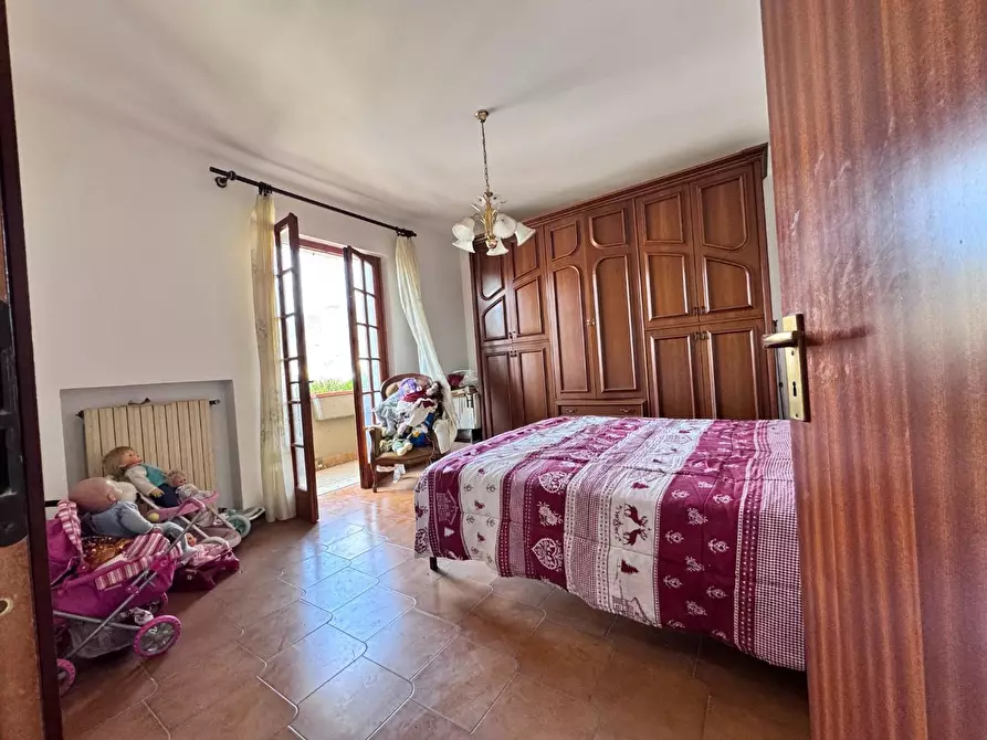 Immagine 20 di Casa indipendente in vendita  a Massa