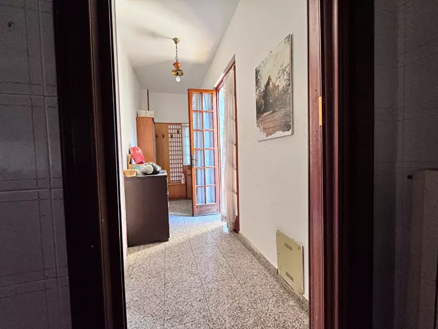 Immagine 10 di Casa indipendente in vendita  a Massa