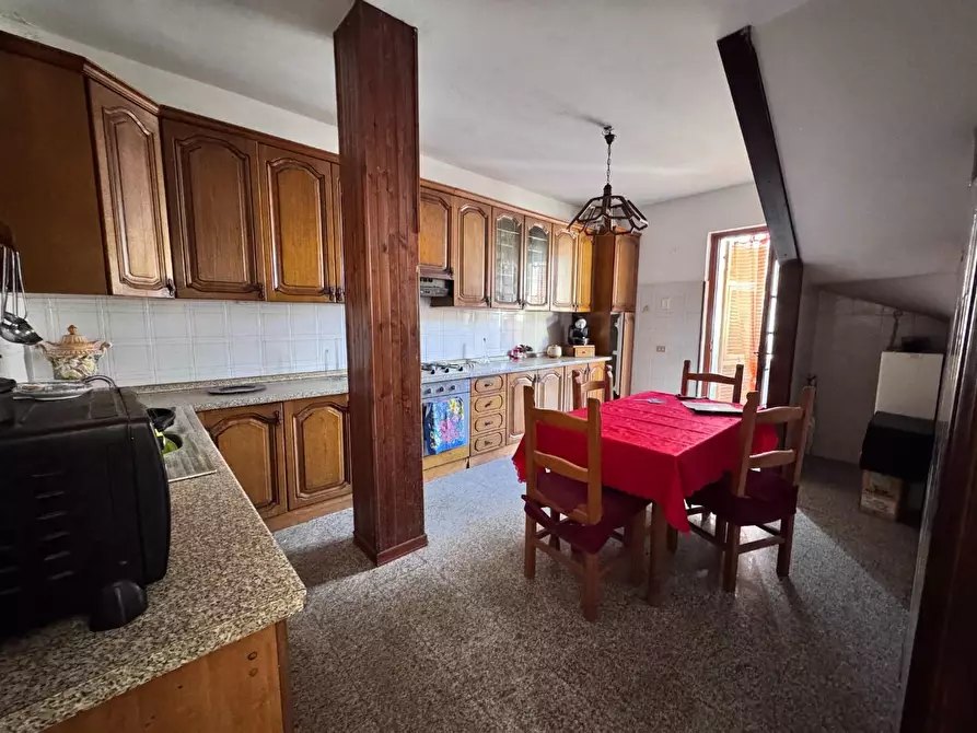 Immagine 8 di Casa indipendente in vendita  a Massa