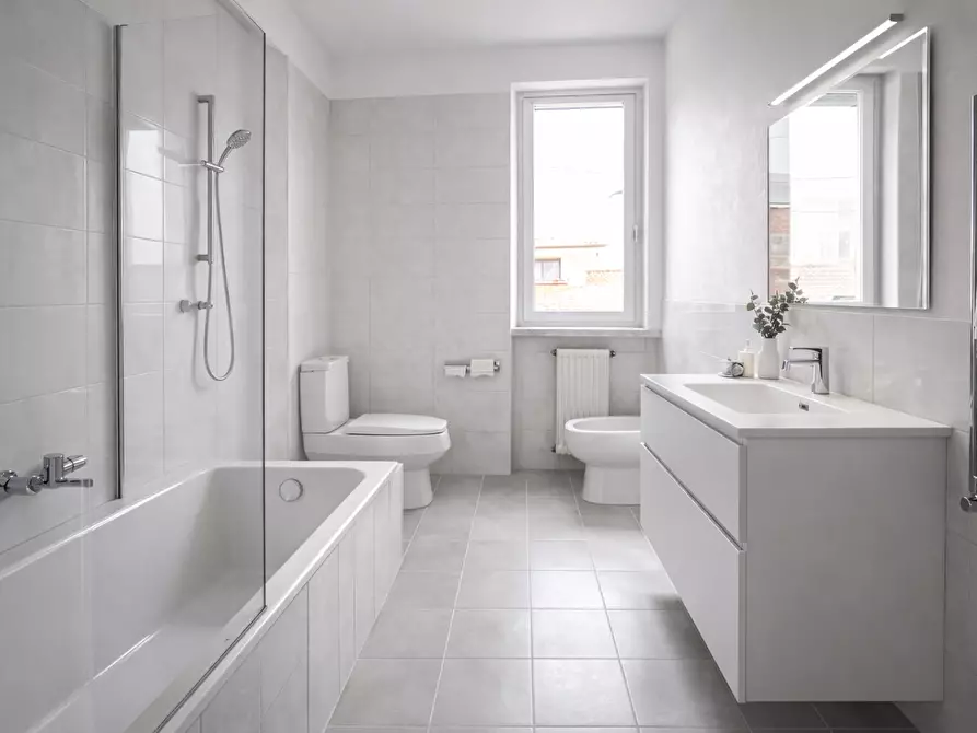 Immagine 25 di Casa indipendente in vendita  a Massa