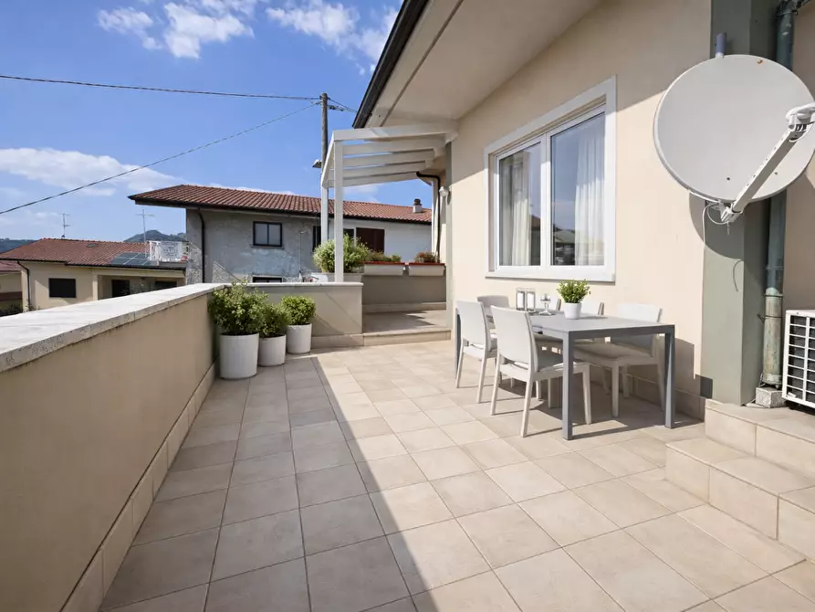 Immagine 40 di Casa indipendente in vendita  a Massa