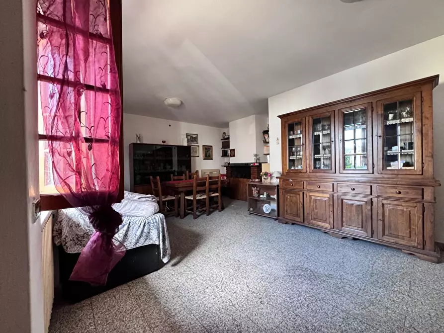 Immagine 14 di Casa indipendente in vendita  a Massa