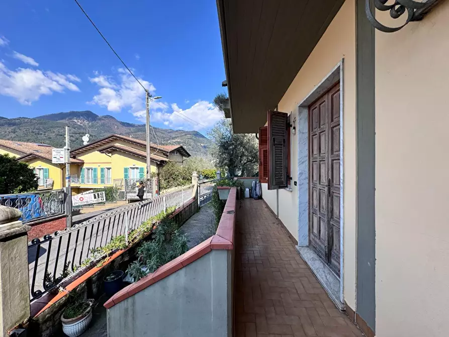 Immagine 4 di Casa indipendente in vendita  a Massa