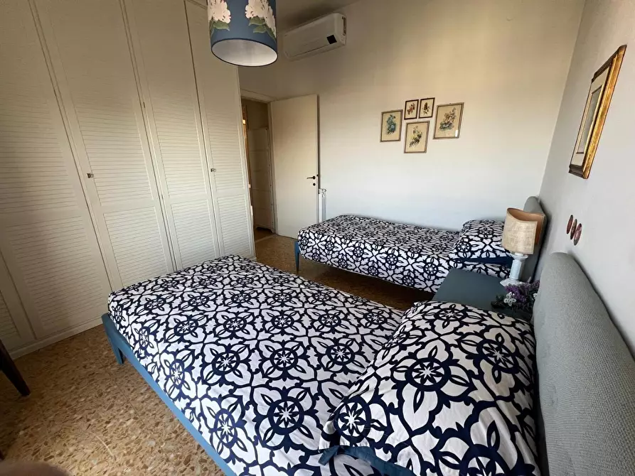 Immagine 17 di Mansarda in vendita  a Viareggio