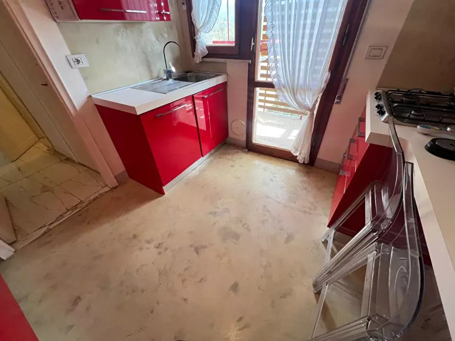 Immagine 7 di Mansarda in vendita  a Viareggio