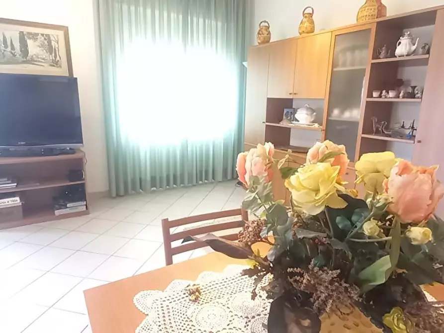 Immagine 13 di Appartamento in vendita  a Camaiore