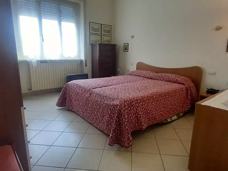 Immagine 31 di Appartamento in vendita  a Camaiore