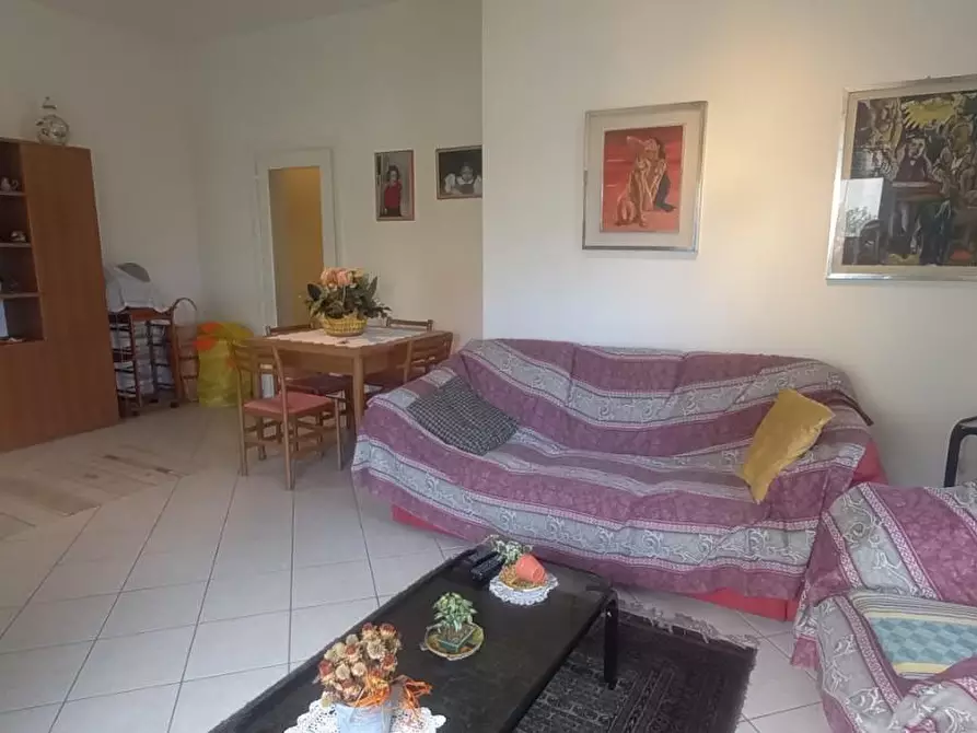 Immagine 12 di Appartamento in vendita  a Camaiore