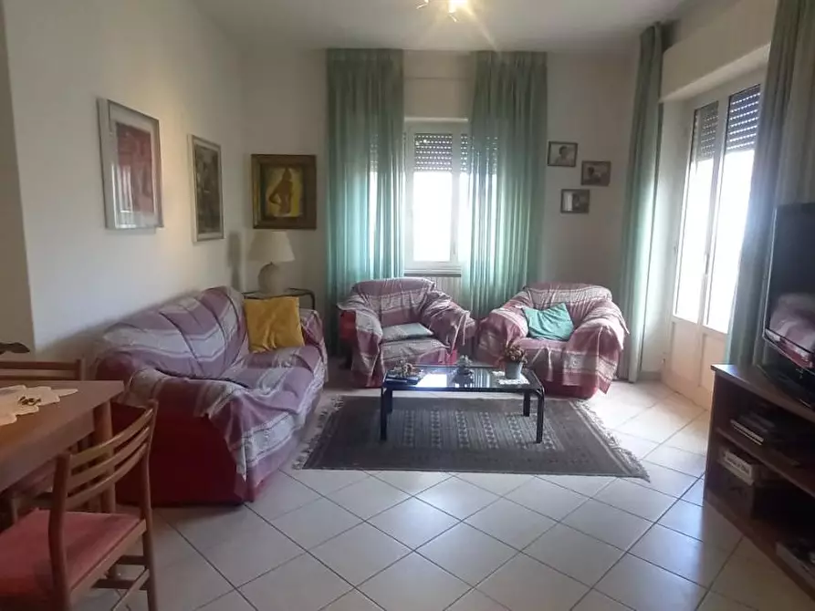 Immagine 10 di Appartamento in vendita  a Camaiore