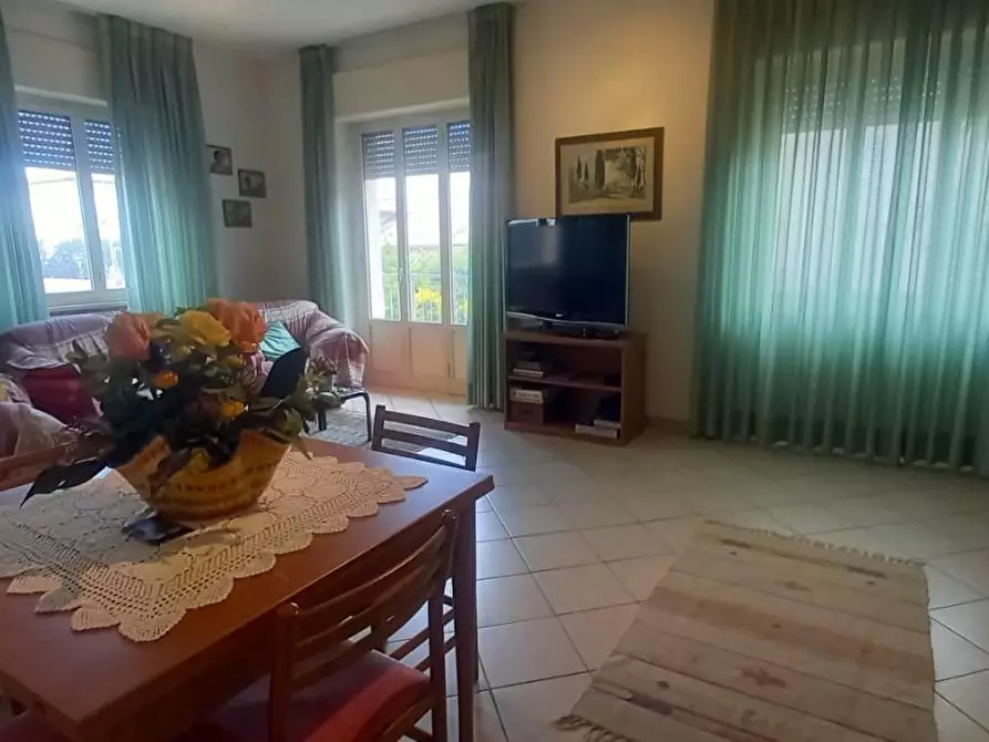 Immagine 7 di Appartamento in vendita  a Camaiore