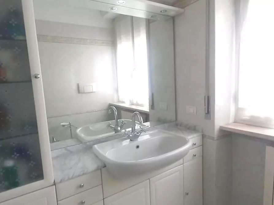 Immagine 49 di Appartamento in vendita  a Camaiore