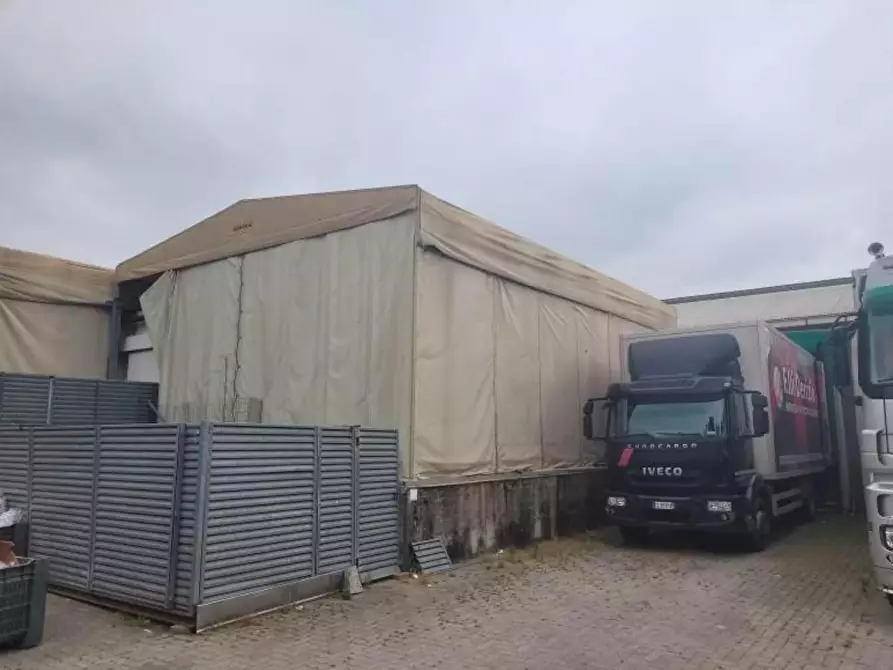 Immagine 11 di Capannone industriale in vendita  a Alessandria
