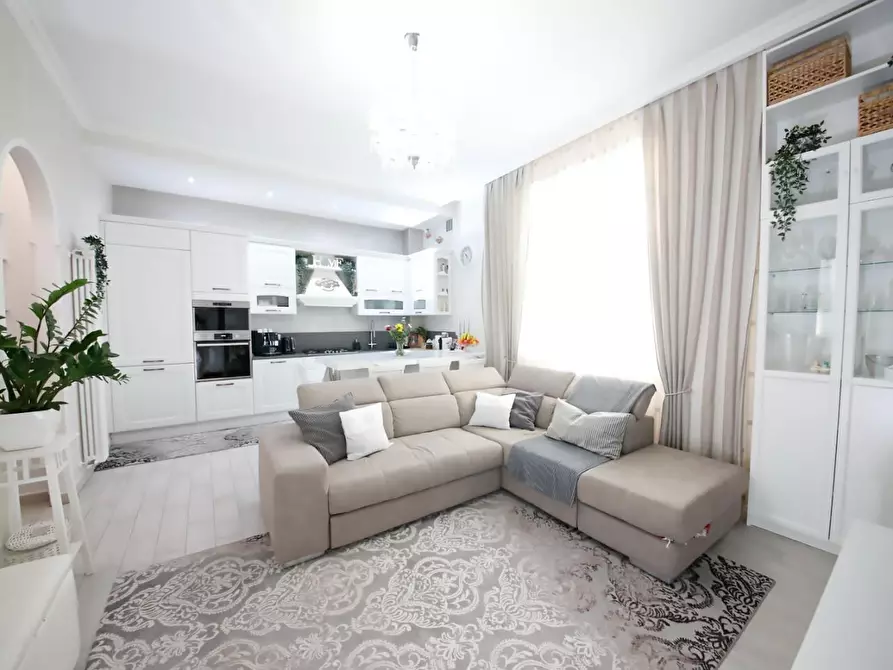 Immagine 16 di Appartamento in vendita  a Collesalvetti