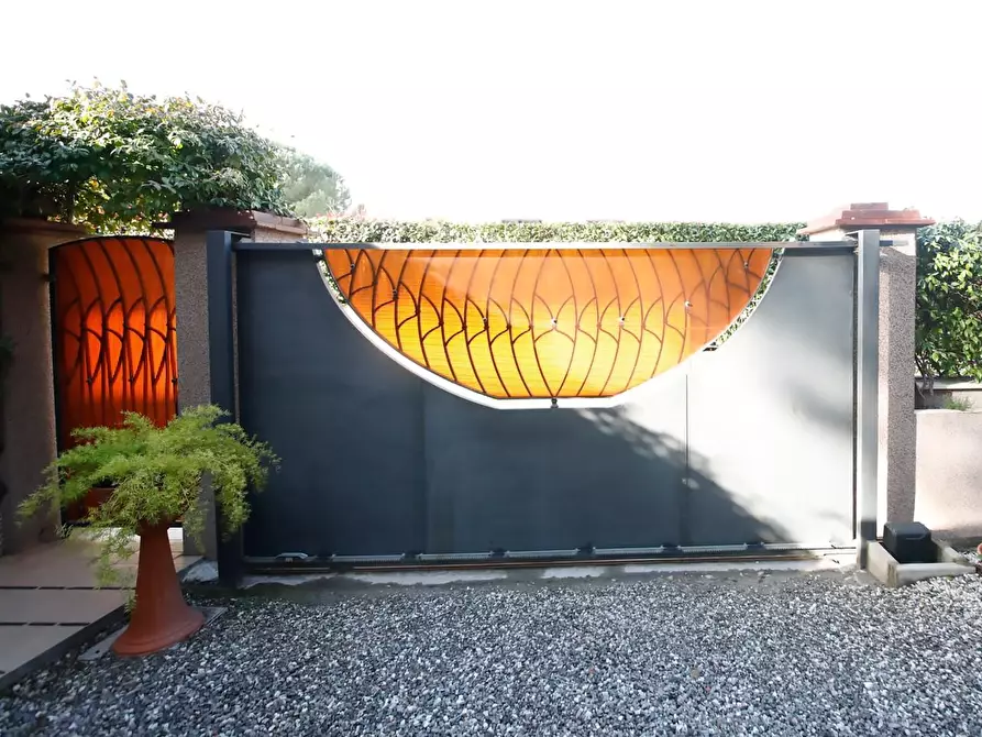 Immagine 10 di Appartamento in vendita  a Collesalvetti